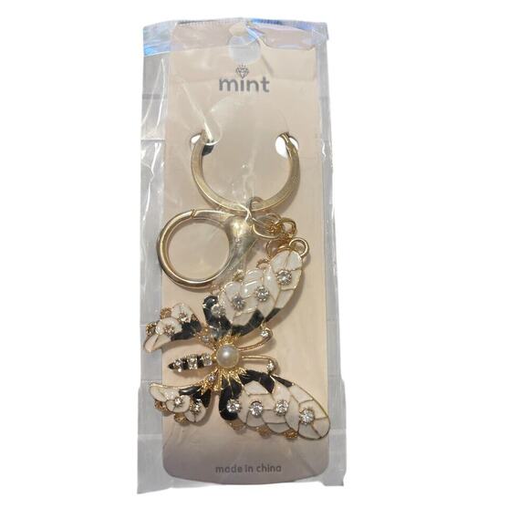MINTY BLACK AND WHITE BUTTERFLY KEYCHAIN - Picture 1 of 1